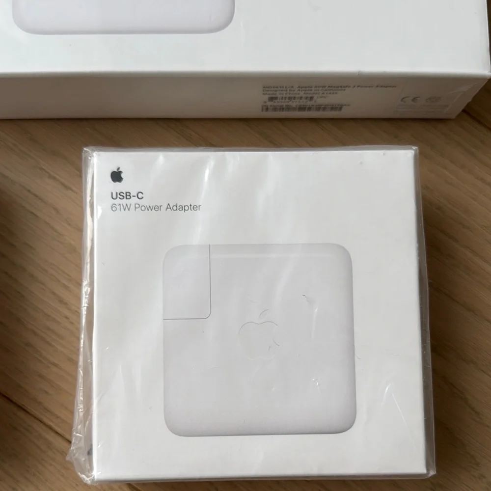Apple MagSafe 2 Power Adapter+ 2 USB-C 61W Power Adapter. NEW